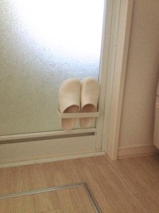 バススリッパ収納