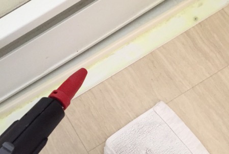 ケルヒャースチームクリーナーで汚れ落とし