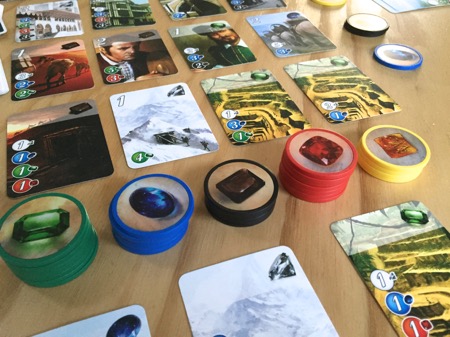 宝石の煌き並べた所