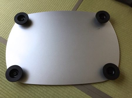 防振プレート裏側