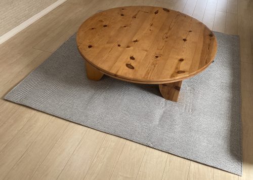 ちゃぶ台とラグ